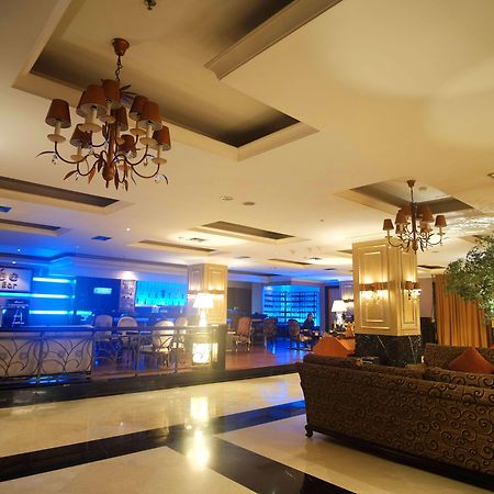 北干巴鲁加特拉大酒店 外观 照片